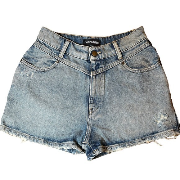 Retrofête Shorts Blue Mid Rise Med Wash Distressed Accents Slit Pockets Size 26 - Picture 2 of 13